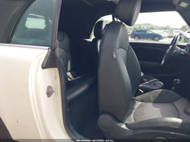 2011 MINI COOPER WMWZN3C5XBT133560 Photo 7