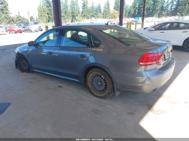 Volkswagen Passat 2014 1VWAP7A38EC008027 Image 3