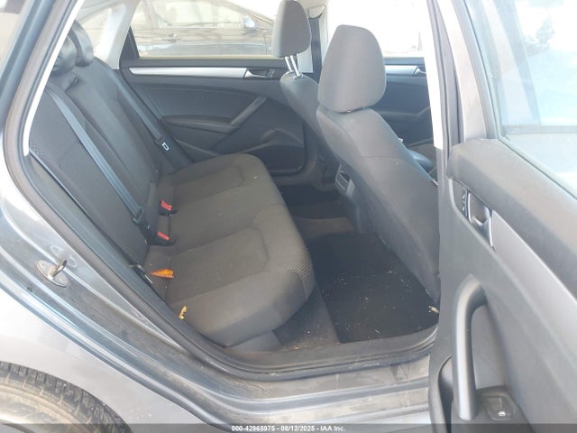 Volkswagen Passat 2014 1VWAP7A38EC008027 Image 8