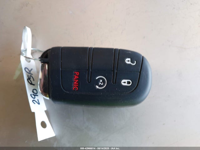 Jeep 2018 2018 ZACCJBDB2JPH45605 Image 11