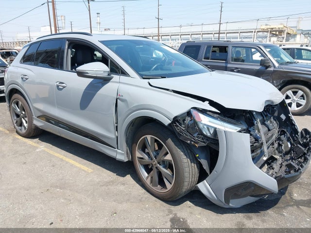 2024 AUDI Q4 E-TRON WA1LUBFZ9RP056715 Photo 0
