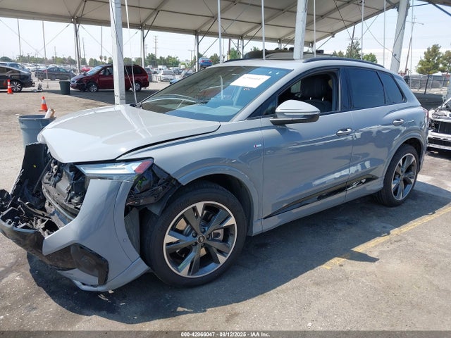 2024 AUDI Q4 E-TRON WA1LUBFZ9RP056715 Photo 1