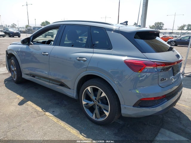 2024 AUDI Q4 E-TRON WA1LUBFZ9RP056715 Photo 2