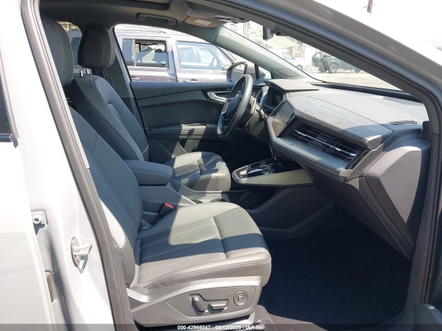 2024 AUDI Q4 E-TRON WA1LUBFZ9RP056715 Photo 4