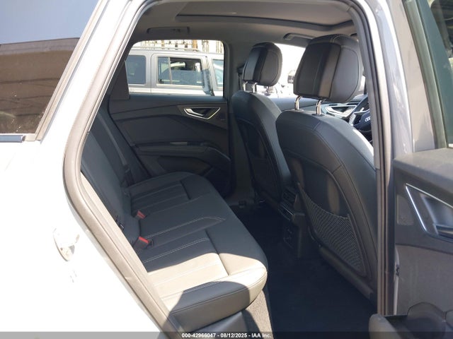 2024 AUDI Q4 E-TRON WA1LUBFZ9RP056715 Photo 7