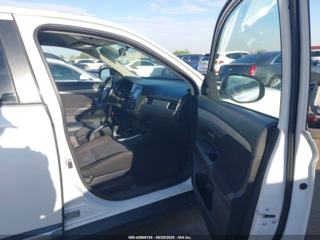 2018 MITSUBISHI OUTLANDER JA4AD3A32JZ039683 Photo 4