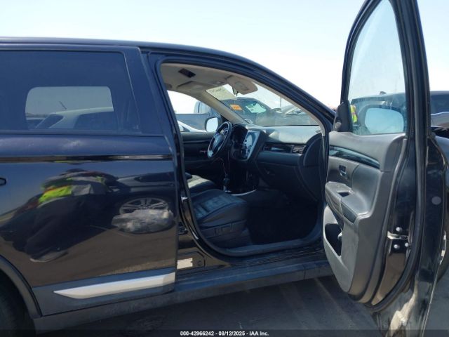 2019 MITSUBISHI OUTLANDER JA4AD3A35KZ035404 Photo 4