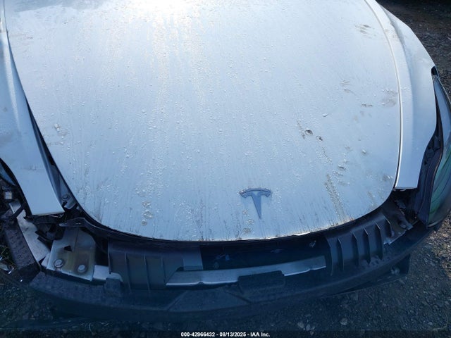 2023 TESLA MODEL 3 5YJ3E1EB5PF680410 Photo 9