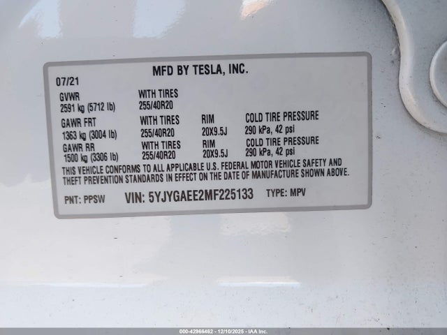 2021 TESLA MODEL Y 5YJYGAEE2MF225133 Photo 8