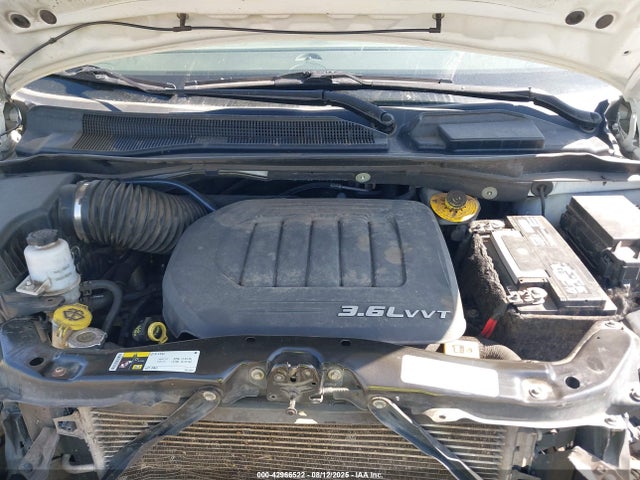 2C4RC1BG6GR187758 Chrysler Town and Country