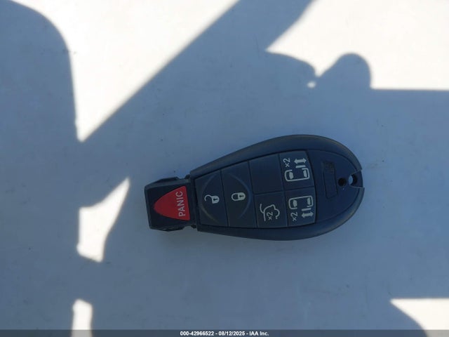2C4RC1BG6GR187758 Chrysler Town and Country