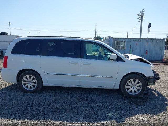 2C4RC1BG6GR187758 Chrysler Town and Country