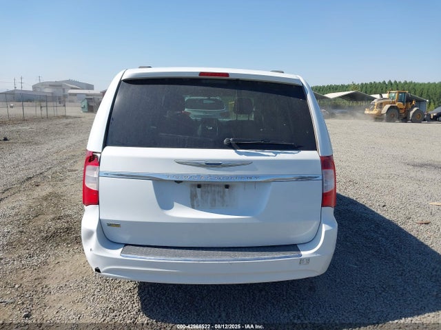 2C4RC1BG6GR187758 Chrysler Town and Country