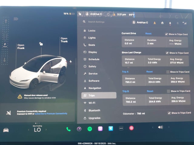 2025 TESLA MODEL 3 5YJ3E1EA1SF049489 Photo 6