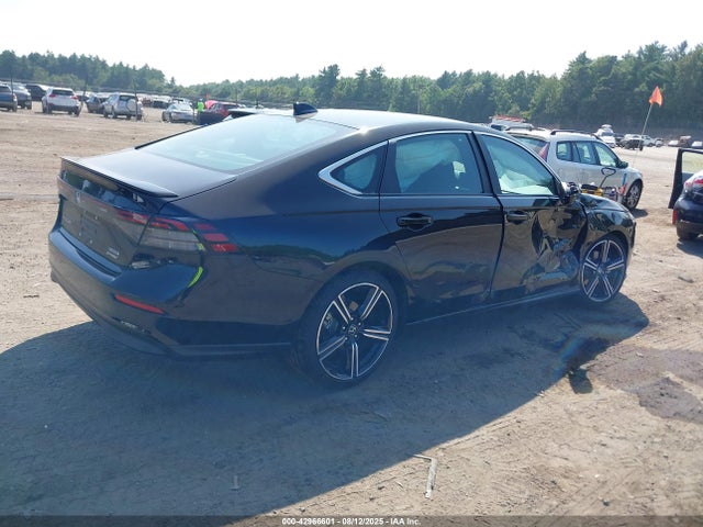 Honda lfc5 2025 1HGCY2F54SA028399 Image 4