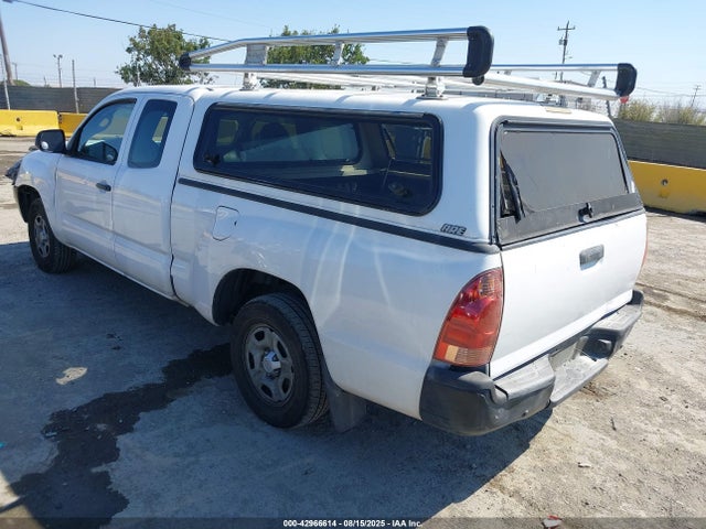 Toyota 2tr-fe 2015 5TFTX4CN6FX056855 Image 3
