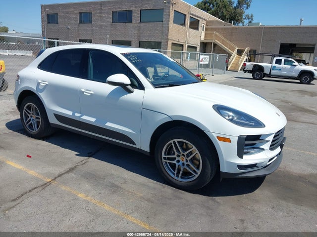 2021 PORSCHE MACAN WP1AA2A51MLB14454 Photo 0