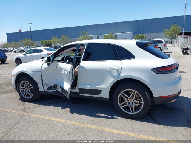 Porsche Macan 2021 WP1AA2A51MLB14454 Image 14