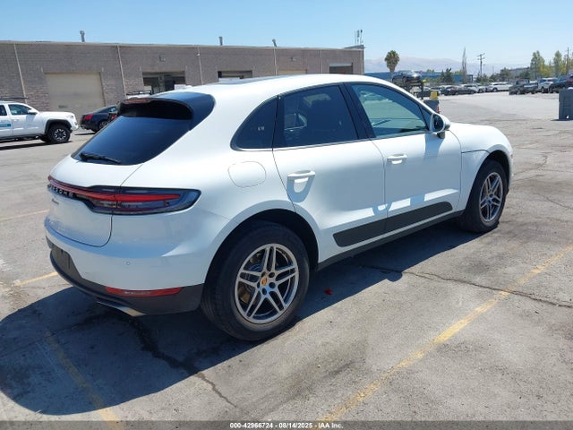 2021 PORSCHE MACAN WP1AA2A51MLB14454 Photo 3