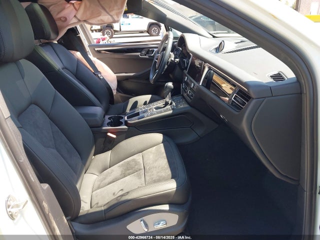 2021 PORSCHE MACAN WP1AA2A51MLB14454 Photo 4