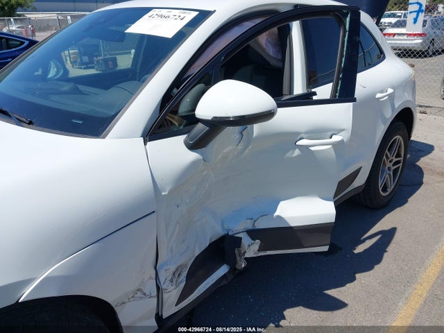 2021 PORSCHE MACAN WP1AA2A51MLB14454 Photo 5