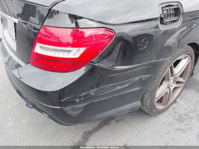 Продажа на аукционе авто 2015 Mercedes-benz C 250, vin: WDDGJ4HB6FG366995, номер лота: 42966762