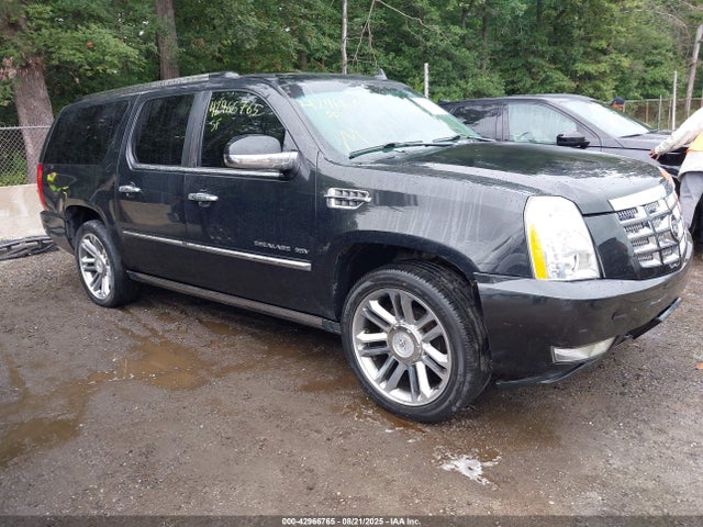 2011 CADILLAC ESCALADE ESV 1GYS4JEF8BR305528 Photo 0