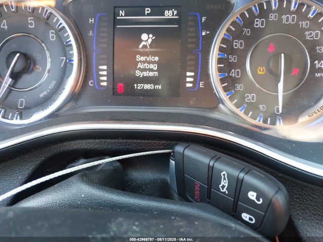 Chrysler 200 2015 1C3CCCAB8FN690490 Image 7