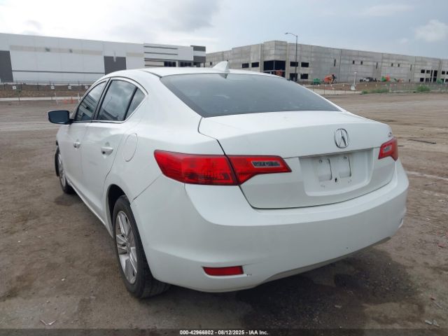 2013 ACURA ILX 19VDE1F3XDE018120 Photo 2