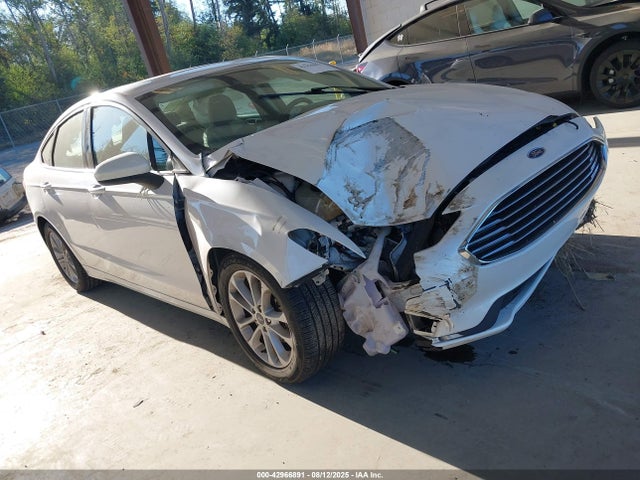 Ford 2020 2020 3FA6P0HDXLR218258 Image 1