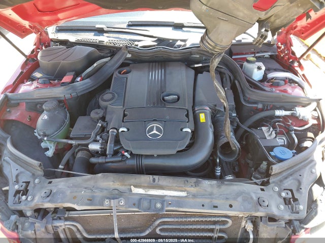 WDDGJ4HB9EG301900 Mercedes-Benz C-Class
