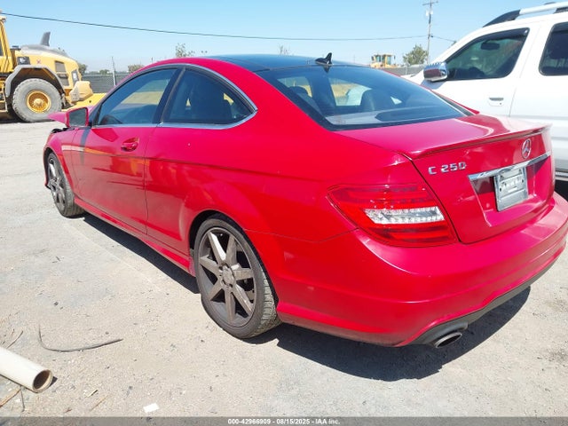 WDDGJ4HB9EG301900 Mercedes-Benz C-Class