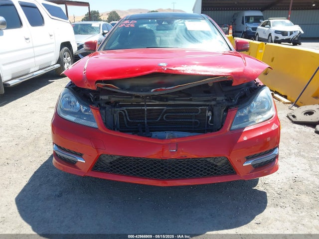 WDDGJ4HB9EG301900 Mercedes-Benz C-Class