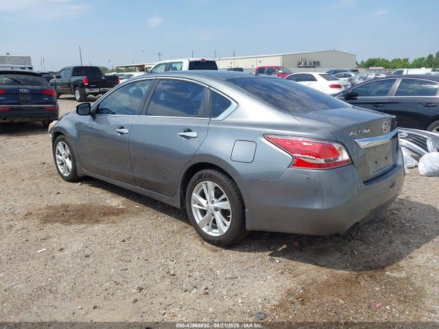 Nissan Altima 2015 1N4AL3AP3FC135382 Image 3
