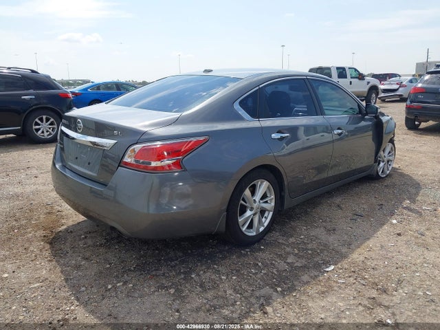 Nissan Altima 2015 1N4AL3AP3FC135382 Image 4
