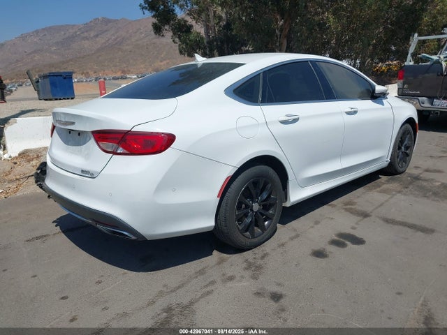 Chrysler 200 2015 1C3CCCCG8FN604412 Image 4