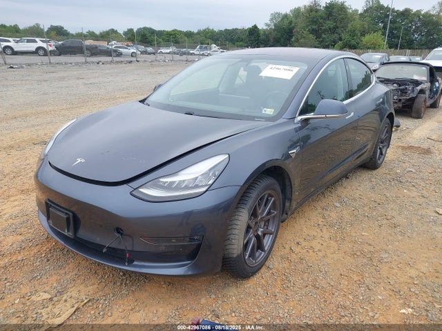 2019 TESLA MODEL 3 5YJ3E1EB4KF205694 Photo 1