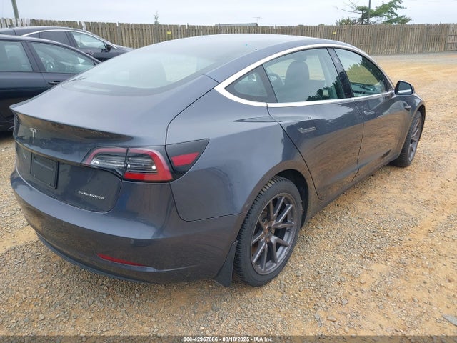 2019 TESLA MODEL 3 5YJ3E1EB4KF205694 Photo 3