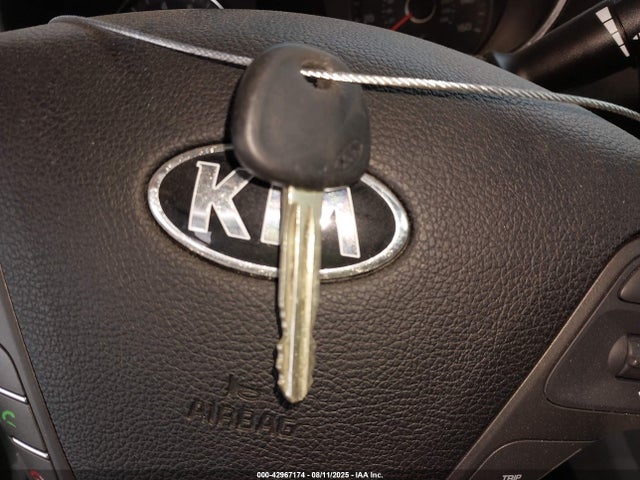 KIA dohc mpi nu 2015 KNAFK4A62F5362712 Image 11