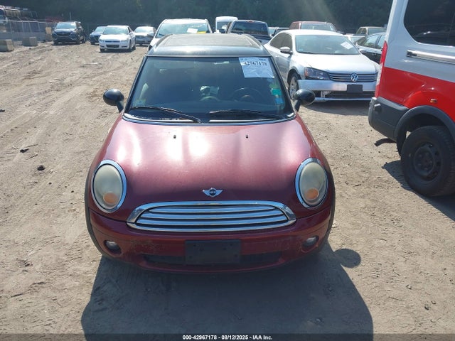 2010 MINI COOPER CLUBMAN WMWML3C53ATX37059 Photo 5