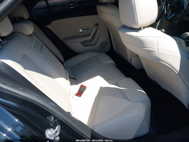 W1K3G4EB7MJ317614 Mercedes-Benz m260