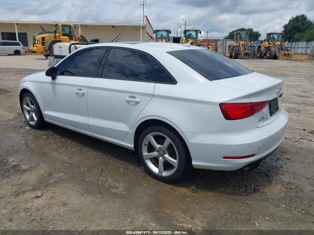 2016 AUDI A3 WAUA7GFF4G1004817 Photo 2