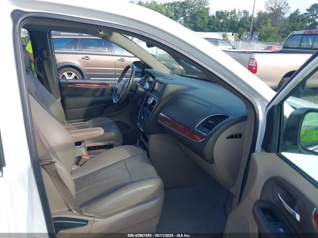 Chrysler 2016 2016 2C4RC1BG4GR290709 Image 5