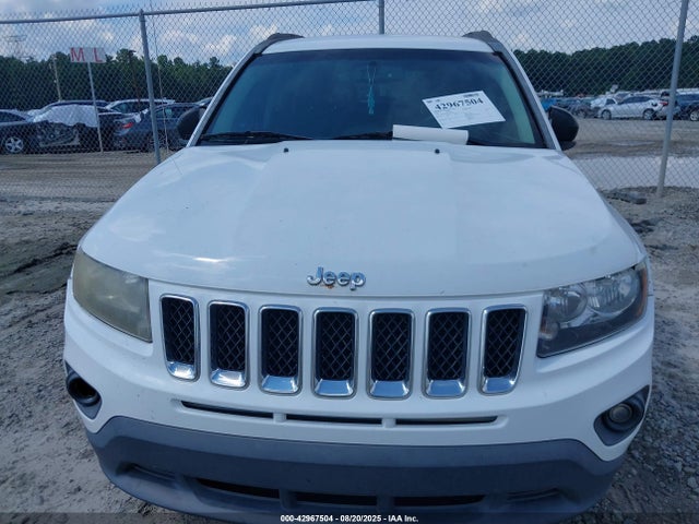 Jeep 2016 2016 1C4NJCBA2GD567470 Image 6