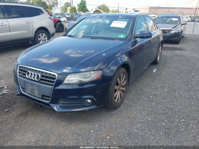 2010 AUDI A4 WAUFFAFL0AN041052 Photo 1