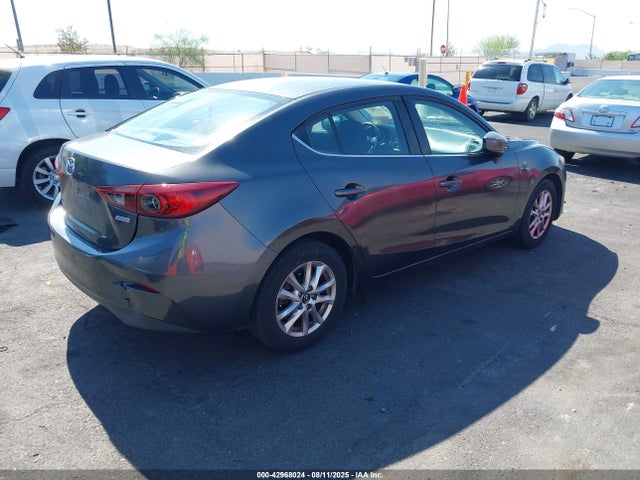 JM1BM1U75G1337732 Mazda pe