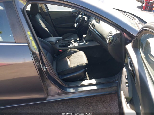 JM1BM1U75G1337732 Mazda pe