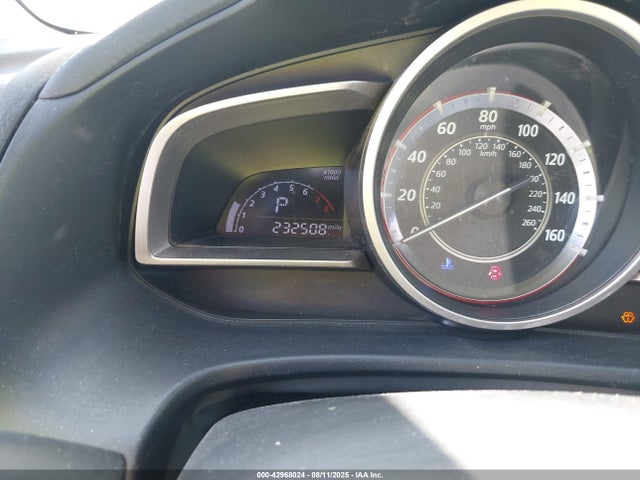 JM1BM1U75G1337732 Mazda pe