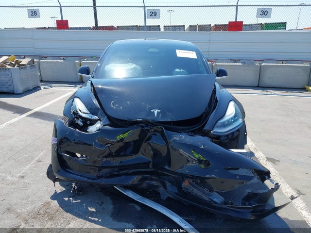 5YJ3E1EA8KF305031 Tesla MODEL 3