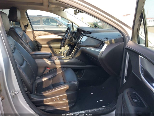 2018 CADILLAC XT5 1GYKNERS6JZ130027 Photo 4